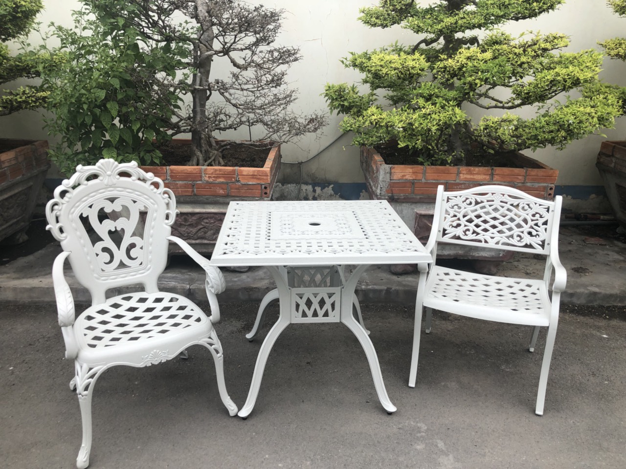 Bàn sân vườn nhôm đúc sơn tĩnh điện GSV04